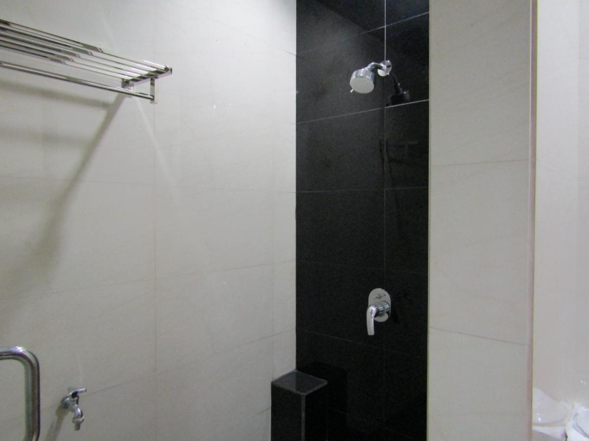 Madina Inn Yogyakarta Exterior foto
